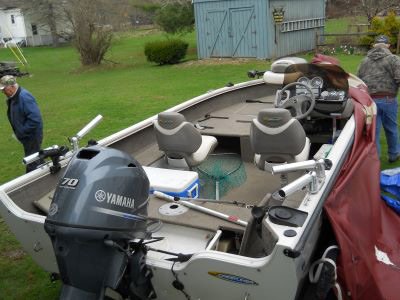 2006 Crestliner 1650 Fishhawk 17 ft