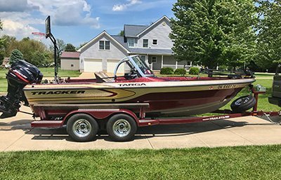 2001 Tracker Targa 20 ft