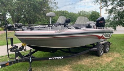 2020 Nitro ZV19 PRO PACKAGE 20 ft