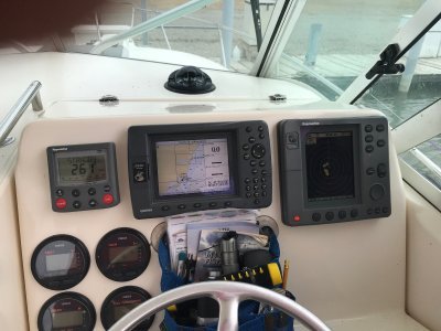 2002 Pursuit 2870WA 30 ft | Toledo Beach marina Lasalle Michigan