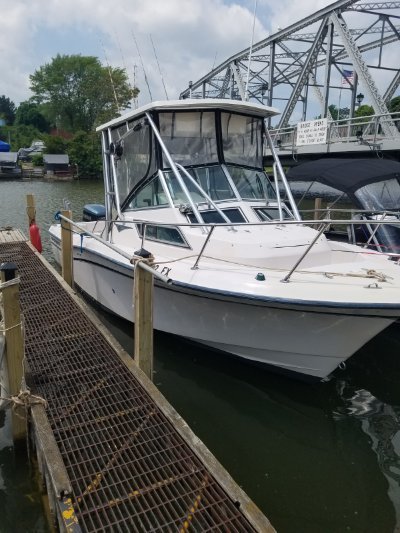 1997 Grady White Seafarer 228 22 ft