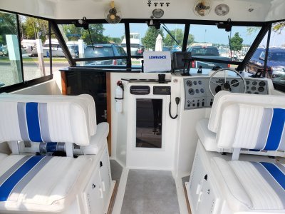 1993 Baha Cruisers 313 Fisherman 31 ft | Lake Erie