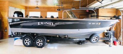 2016 Lund TYEE 21 ft