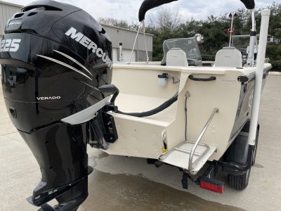 2010 Crestliner Sportfish 2150 SST 23 ft | Lake Erie