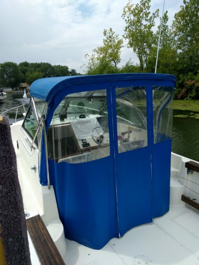 1989 Pursuit 2350 cuddy cabin outboard 23 ft | Lake Erie