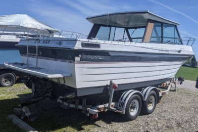 1988 Thompson Fisherman 24 ft | Lake Erie