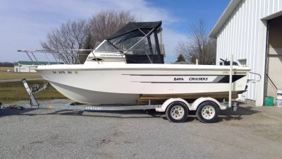 1997 Baha Cruisers 22-8walk around 22 ft