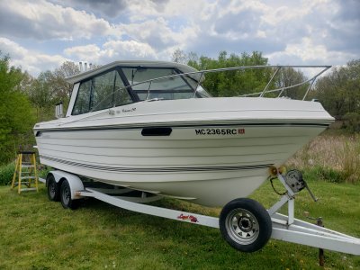 1995 Thompson 240 fisherman 24 ft