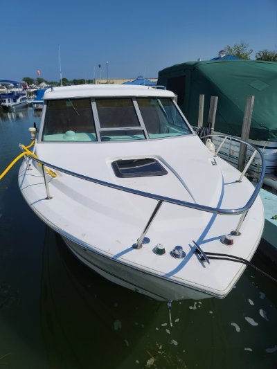 2000 Sportcraft 252 fisherman 25 ft