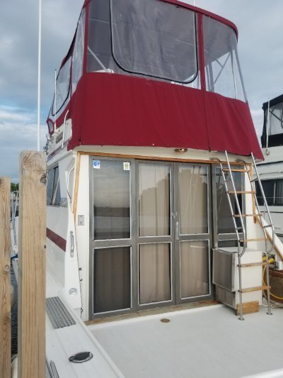 1980 Viking Sedan Flybridge 35 ft | Lake Erie