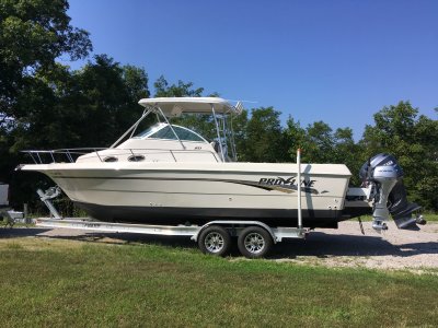 1997 Proline 251 WA 25 ft