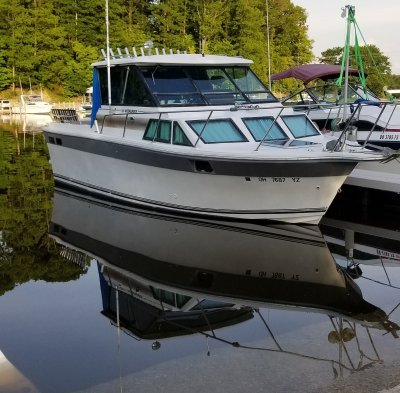 1988 Baha 285 Weekender Hardtop 29 ft