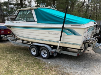 2005 Thompson 240 Fisherman 24 ft