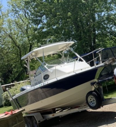 2007 Hydra Sport Walk-Around 23 ft | Walleye, Bass, Trout, Salmon Fishing Boat