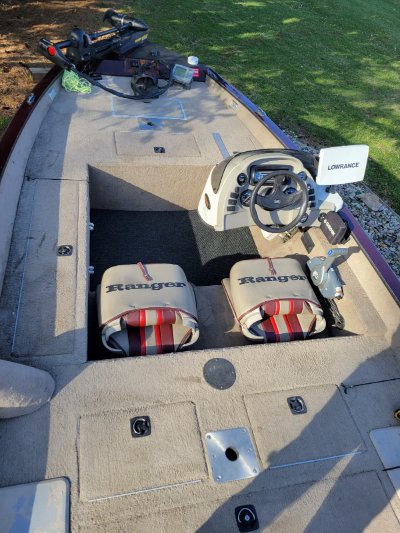 2001 Ranger Cherokee 116 16 ft | Walleye, Bass, Trout, Salmon Fishing Boat