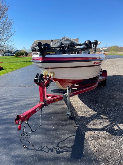 2001 Skeeter 2x1775 18 ft | Walleye, Bass, Trout, Salmon Fishing Boat