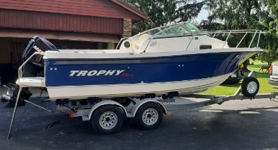 2005 Trophy Pro 21 ft