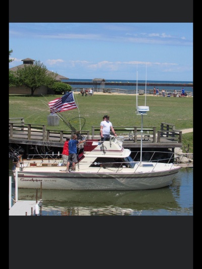 1985 Marinette Sportsman 28 ft