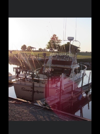 1985 Marinette Sportsman 28 ft | 1820 Pointe Aux Barques rd.  Port Austin, mi. 48467