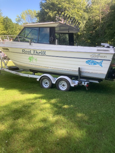 1999 Thompson 240 fishermen 24 ft | Gasoline