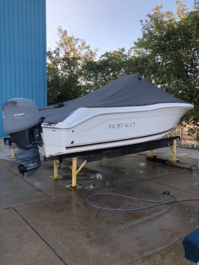 2013 Robalo R200 20 ft | Walleye, Bass, Trout, Salmon Fishing Boat