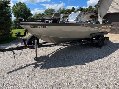 2002 Tracker Targa v185 18 ft | Walleye, Bass, Trout, Salmon Fishing Boat