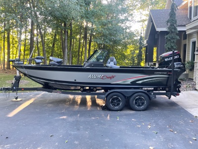 2019 Alumacraft Competitor 205 Sport 21 ft