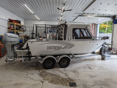 2012 Hewescraft Sea Runner 200 22 ft