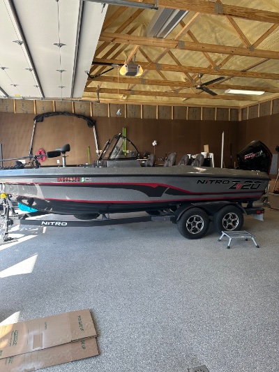 2020 Nitro ZV20 Pro 20 ft