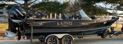 2021 Lund 2175 ProV Limited Series 22 ft