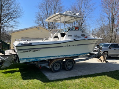 1992 Sportcraft 232 W/A Fishmaster 23 ft