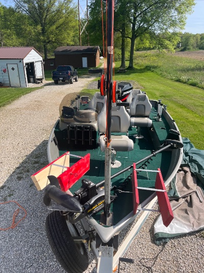 2002 Lund Adventurer 16.75 explorer 17 ft | Walleye, Bass, Trout, Salmon Fishing Boat