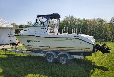 2007 Seaswirl Striper 2301 24 ft