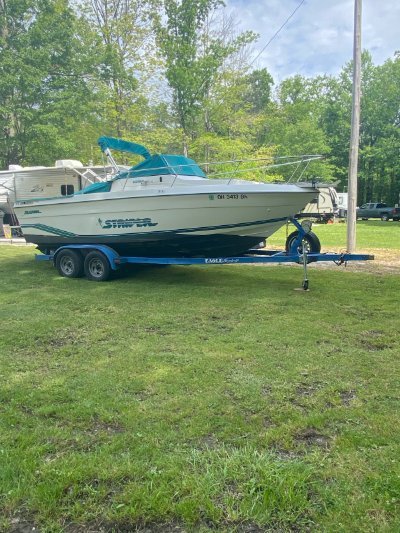 1995 Seaswirl Striper 2150 WA 21 ft