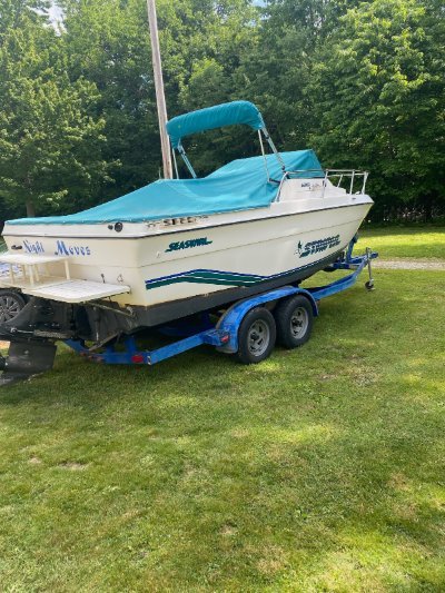 1995 Seaswirl Striper 2150 WA 21 ft | Gasoline