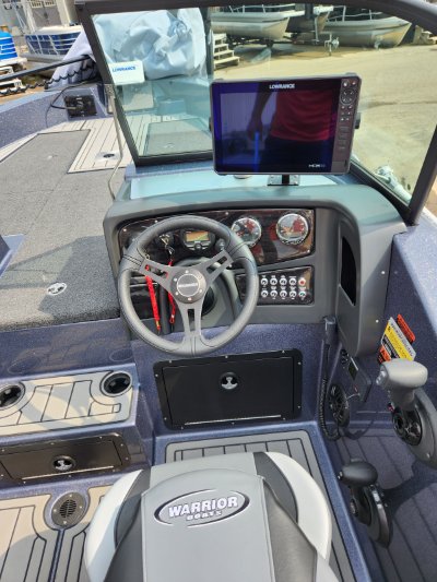 2022 Warrior Warrior 238DC 23 ft | Walleye, Bass, Trout, Salmon Fishing Boat