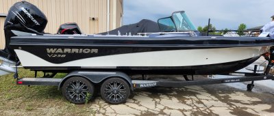 2022 Warrior Warrior 238DC 23 ft