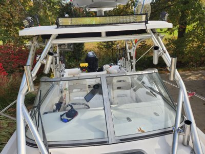 2007 Boston Whaler 235 Conquest 23 ft | Gasoline