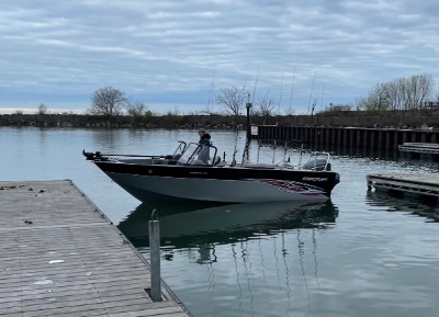 2014 Starcraft Fishmaster 210 21 ft | Walleye, Bass, Trout, Salmon Fishing Boat