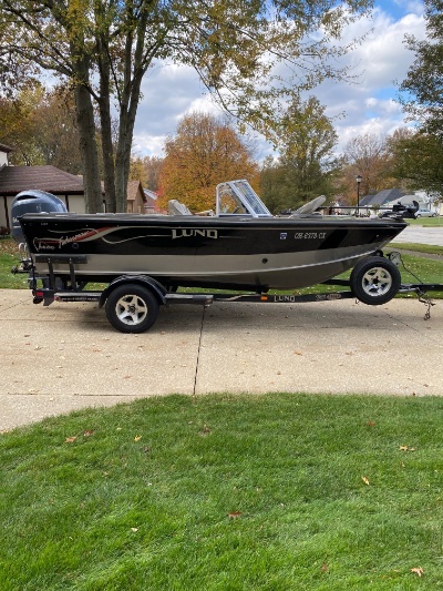 2001 Lund Fisherman 17 ft | 25823 Rustic Ln Westlake, Ohio