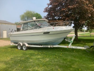 2000 Thompson 240 fisherman hardtop 24 ft | Lake Erie