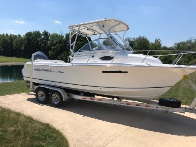 2013 Sea Hunt Victory 225 LE 22 ft