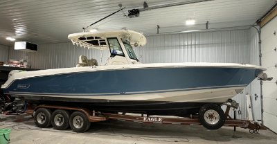 2018 Boston Whaler 330 Outrage 33 ft | Lake Erie