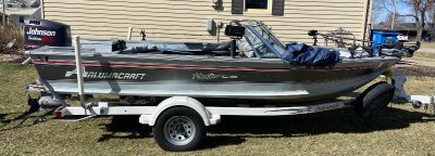 1993 Alumacraft Phantom 185 F/S 18 ft