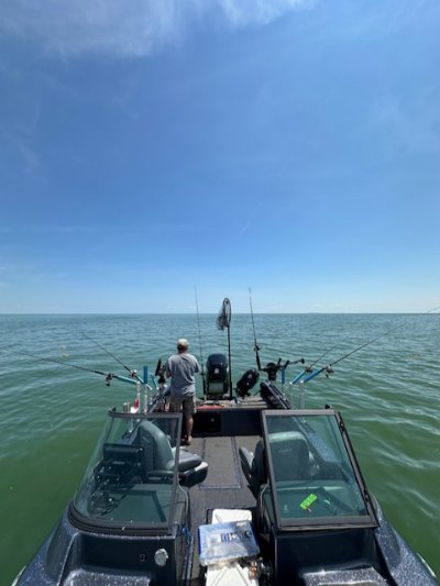 2022 Warrior V2121 22 ft | Walleye, Bass, Trout, Salmon Fishing Boat