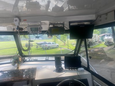 1991 Penn Yan 245 Contender Hardtop 24 ft | Lake Erie