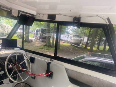 1991 Penn Yan 245 Contender Hardtop 24 ft | Gasoline