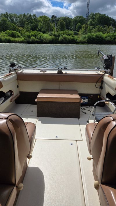 1984 Sea Ray SRV 245 FISHERMAN 24 ft | Ashtabula