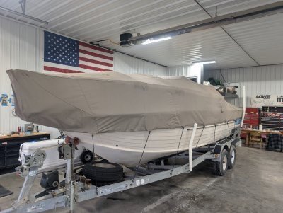 2000 Crestliner 2360 Eagle SST 23 ft | Gasoline