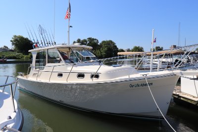 2010 Mainship Sportpilot 35 ft